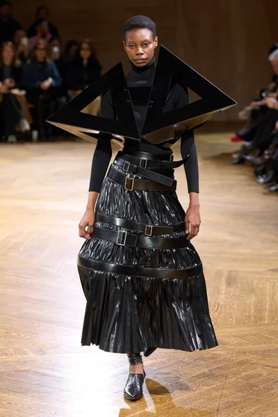 Look 5